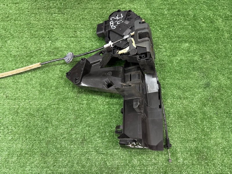 Замок двери Ford Focus 2