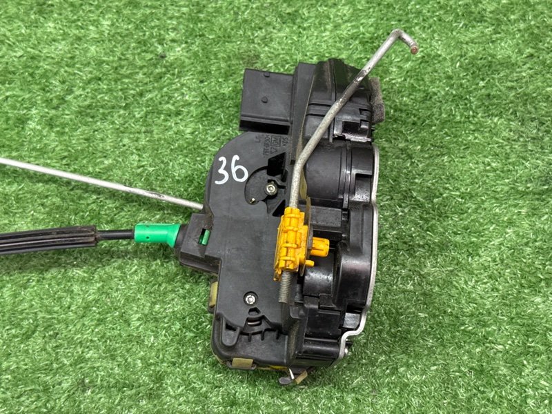 Замок двери Opel Astra J