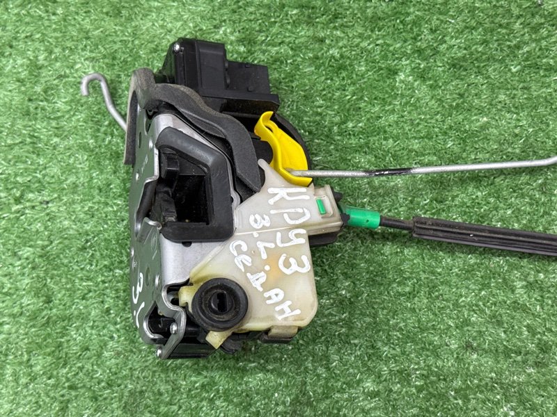 Замок двери Opel Astra J