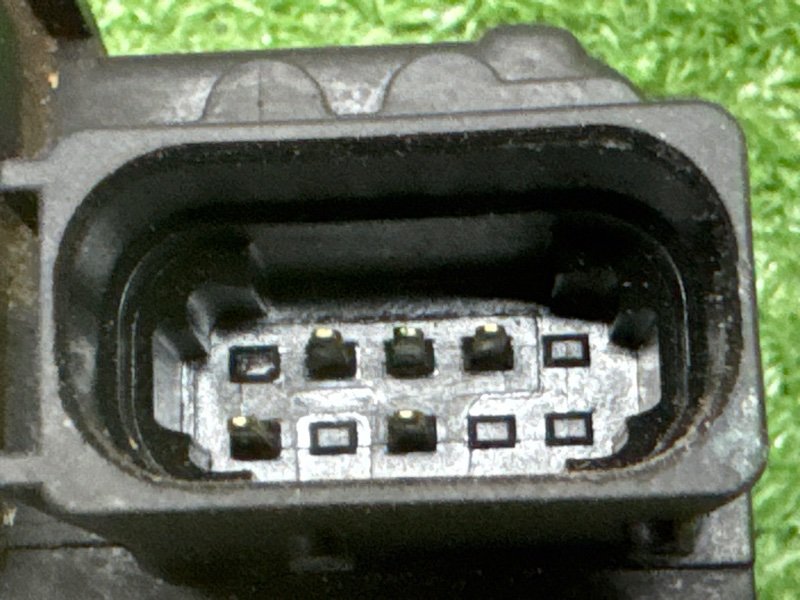 Замок двери Opel Astra J