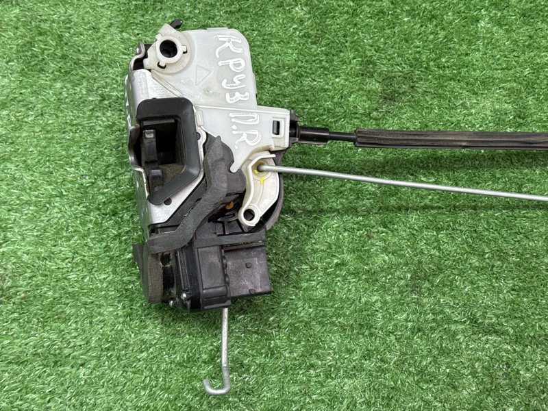 Замок двери Chevrolet Cruze