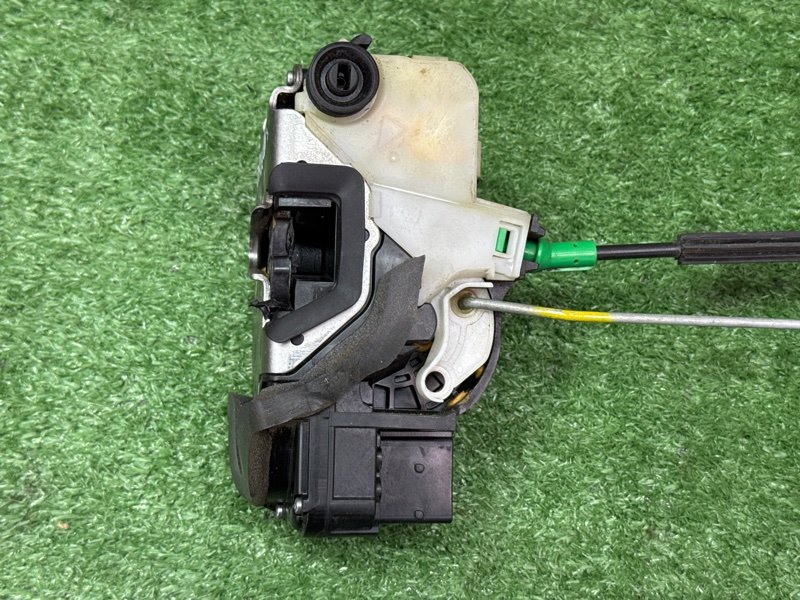 Замок двери Chevrolet Orlando