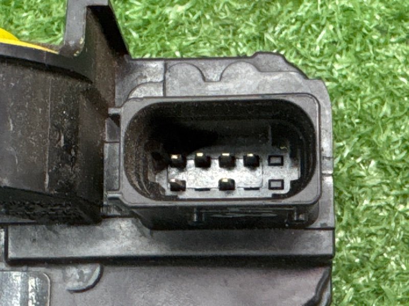 Замок двери Chevrolet Orlando