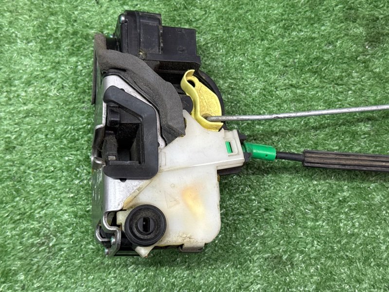 Замок двери Chevrolet Cruze