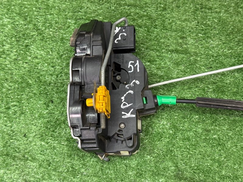 Замок двери Chevrolet Cruze