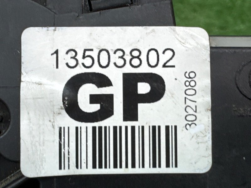 Замок двери Chevrolet Cruze