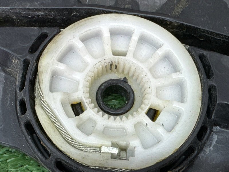 Механизм стеклоподъёмника Peugeot 307