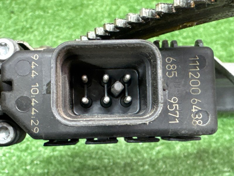 Механизм стеклоподъёмника с мотором Opel Zafira