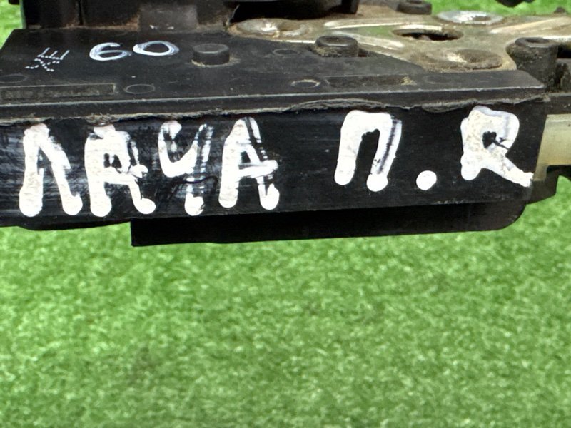 Замок двери Chevrolet Lacetti