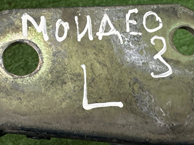 Петли крышки багажника Ford Mondeo 3