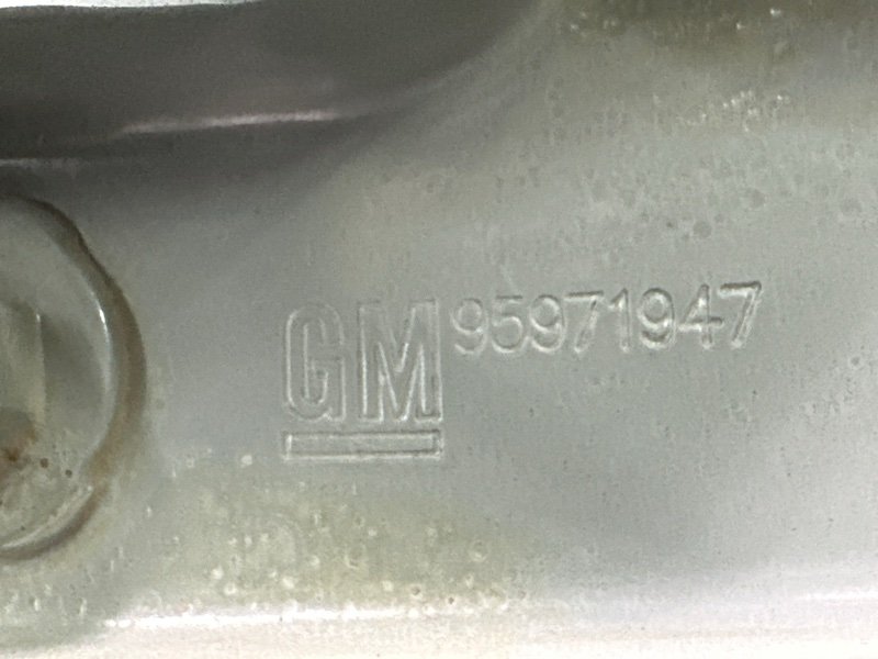 Петли крышки багажника Chevrolet Cruze