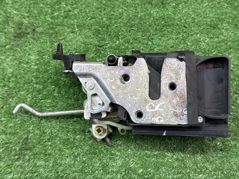 Замок двери Chevrolet Aveo