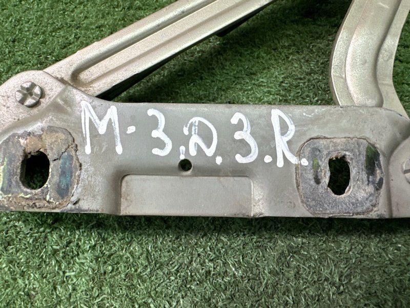 Петли крышки багажника Ford Mondeo 3