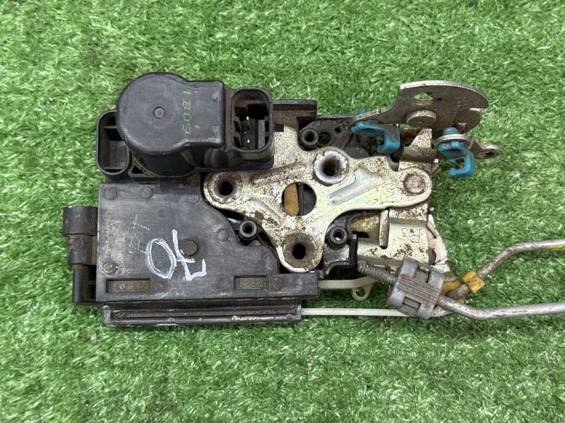 Замок двери Chevrolet Aveo