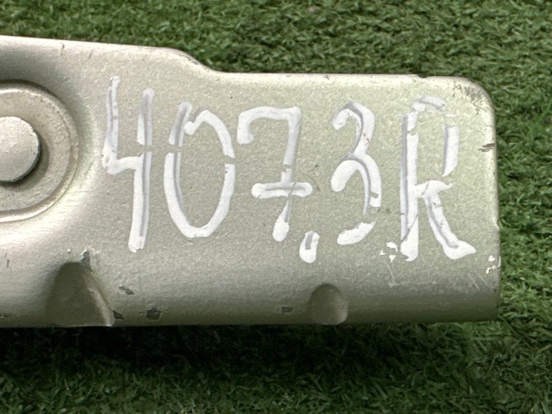 Петли крышки багажника Peugeot 407