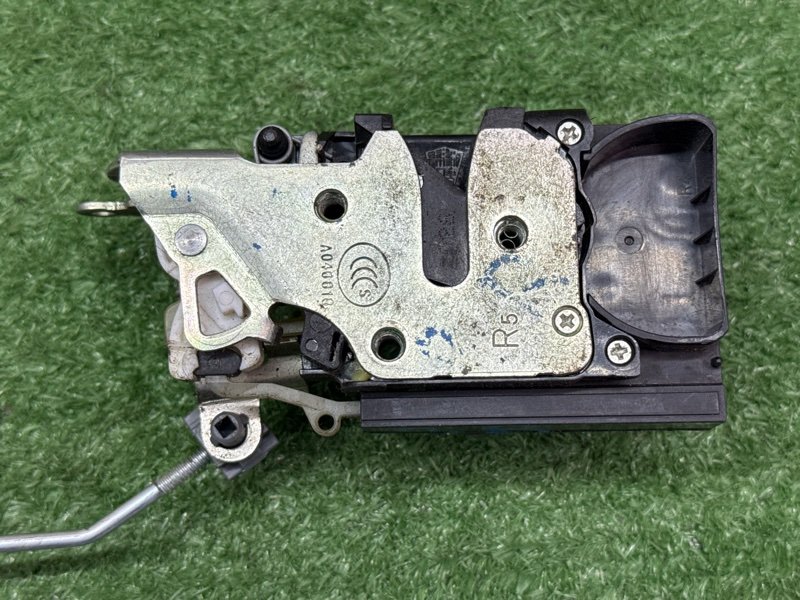 Замок двери Chevrolet Aveo