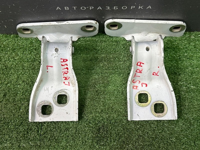 Петли крышки багажника Opel Astra J