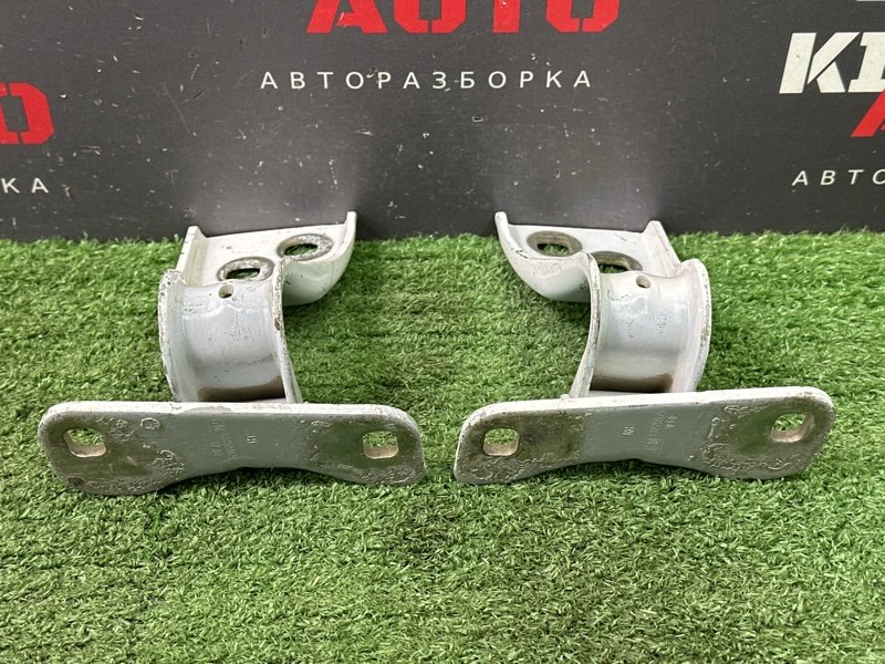 Петли крышки багажника Opel Astra J