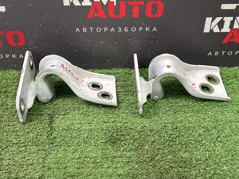 Петли крышки багажника Opel Astra J