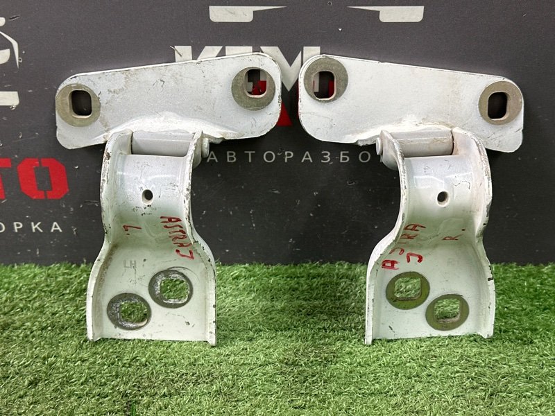 Петли крышки багажника Opel Astra J