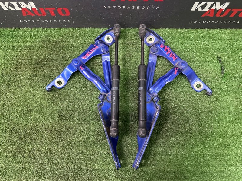 Петли крышки багажника Mazda 3