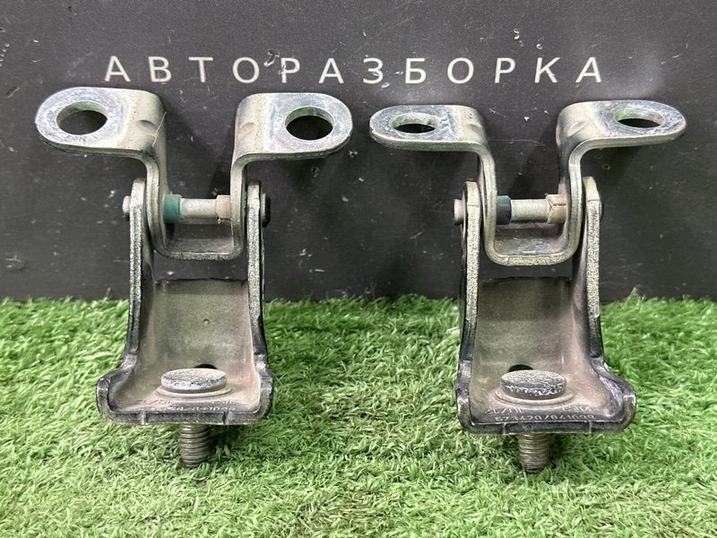 Петли крышки багажника Peugeot 308