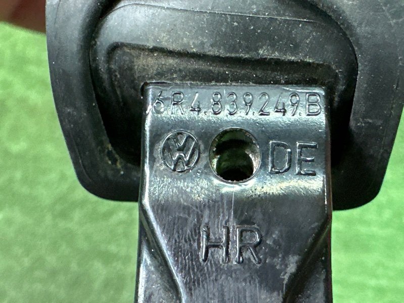 Ограничитель двери Volkswagen Polo 5