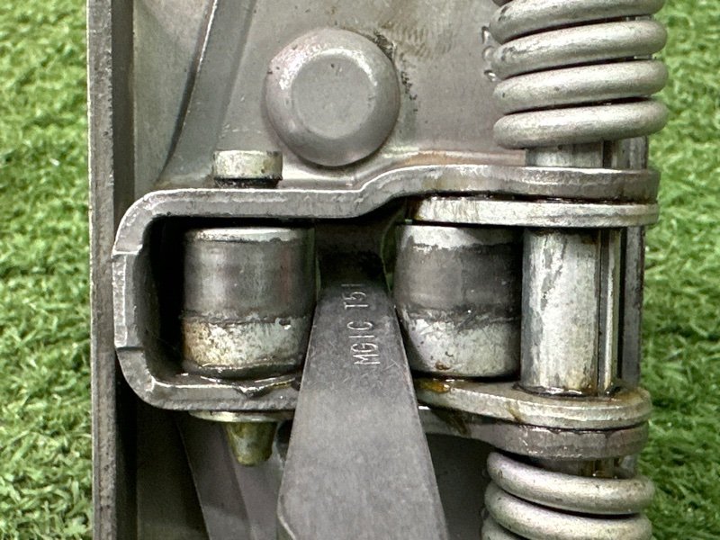 Ограничитель двери Peugeot 407