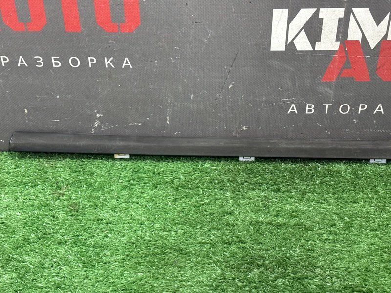 Уплотнитель стекла наружный (Бархотка) Kia Ceed 1