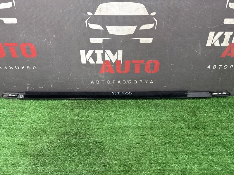 Уплотнитель стекла наружный(Бархотка) Хром Ford Focus 3