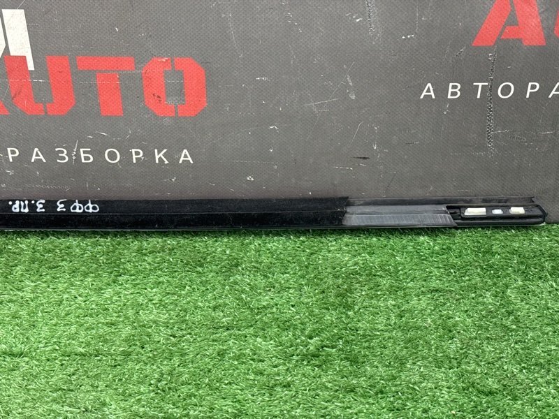 Уплотнитель стекла наружный(Бархотка) Хром Ford Focus 3