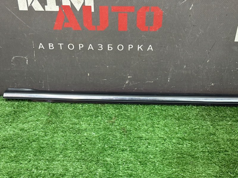 Уплотнитель стекла наружный(Бархотка) Хром Hyundai Sonata 4