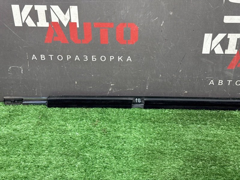 Уплотнитель стекла наружный (Бархотка) Hyundai SantaFe 2