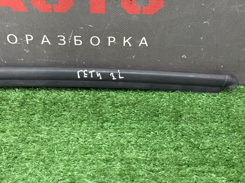 Уплотнитель стекла наружный (Бархотка) Hyundai Getz