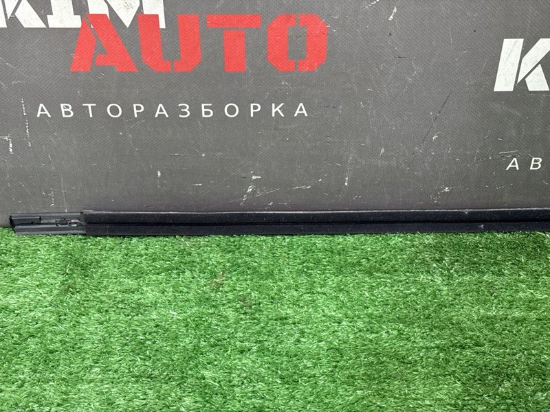 Уплотнитель стекла наружный (Бархотка) Honda Civic 4D