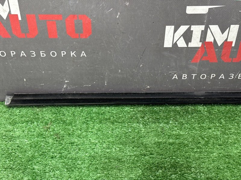 Уплотнитель стекла наружный(Бархотка) Хром Ford Mondeo 4