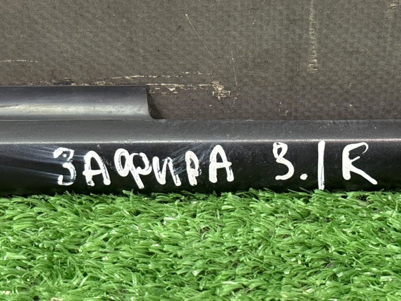 Уплотнитель стекла наружный (Бархотка) Opel Zafira