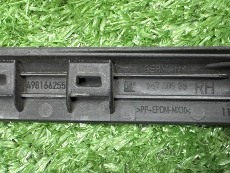 Уплотнитель стекла наружный (Бархотка) Opel Astra