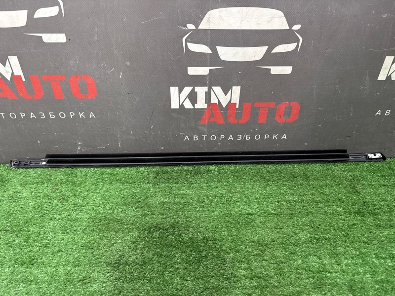 Уплотнитель стекла наружный(Бархотка) Хром Opel Zafira