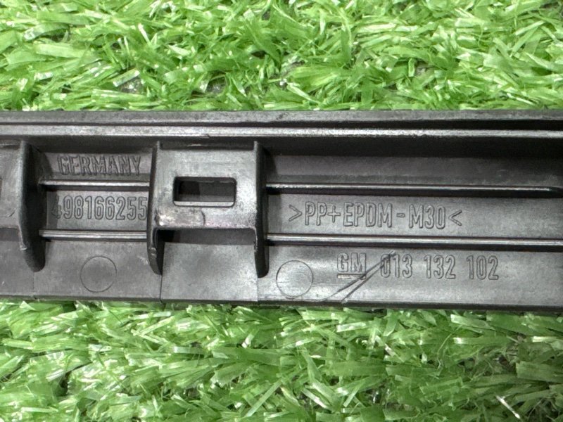 Уплотнитель стекла наружный (Бархотка) Opel Zafira