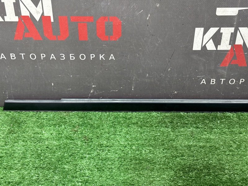 Уплотнитель стекла наружный(Бархотка) Хром Mitsubishi Lancer 9