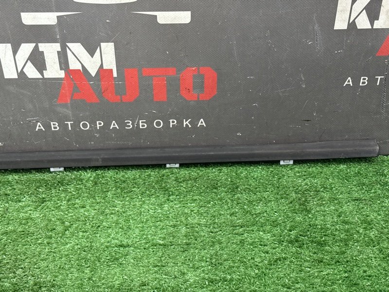 Уплотнитель стекла наружный (Бархотка) Kia Ceed 1