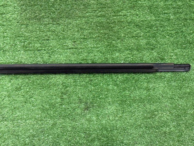 Уплотнитель стекла наружный (Бархотка) Mazda 3