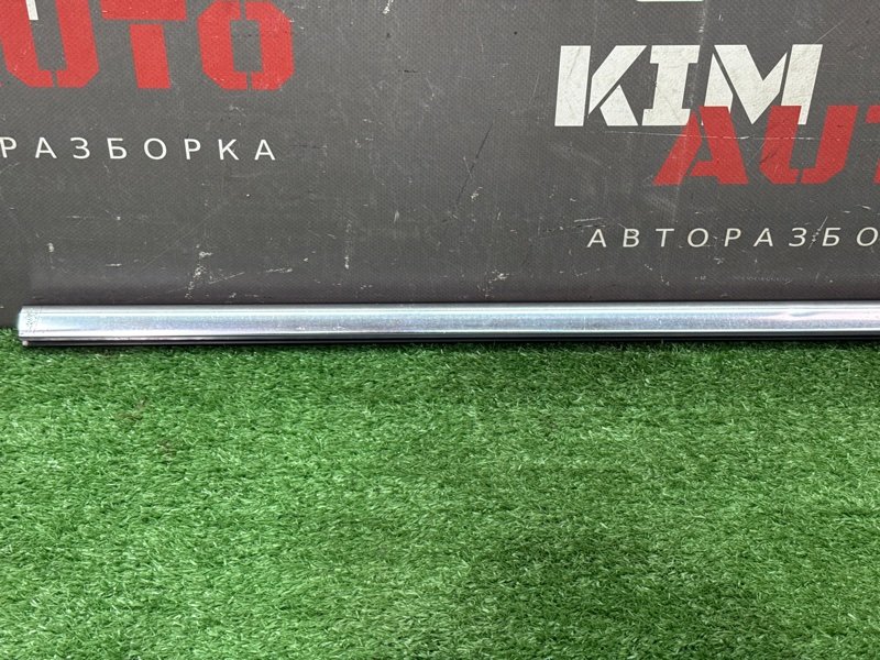 Уплотнитель стекла наружный(Бархотка) Хром Ford Mondeo 4