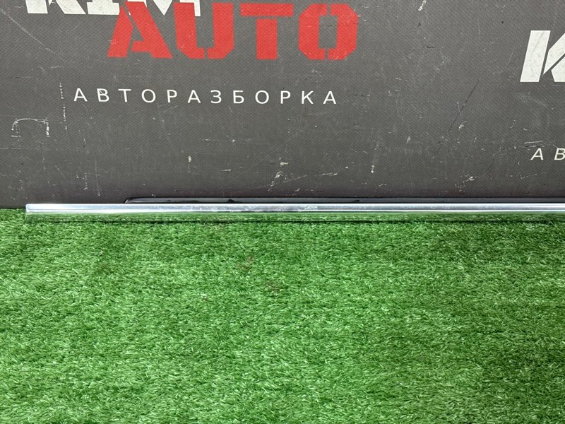 Уплотнитель стекла наружный(Бархотка) Хром Opel Insignia