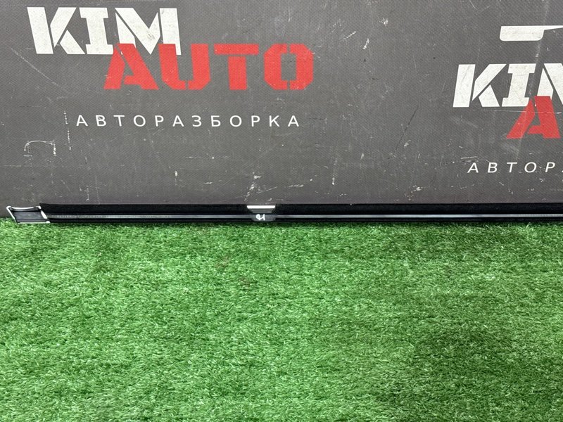 Уплотнитель стекла наружный(Бархотка) Хром Opel Insignia