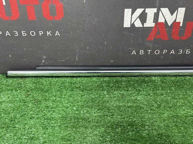 Уплотнитель стекла наружный(Бархотка) Хром Opel Astra H