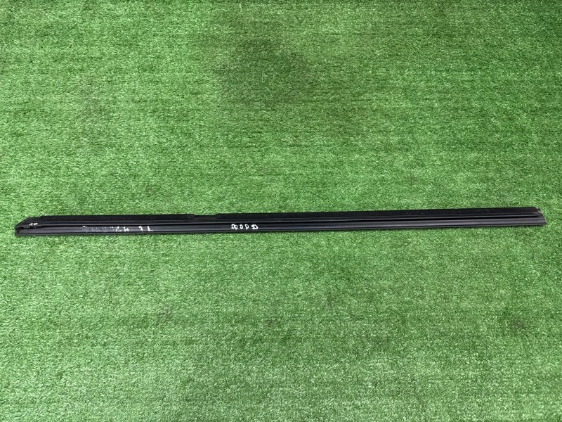 Уплотнитель стекла наружный (Бархотка) Ford Fusion