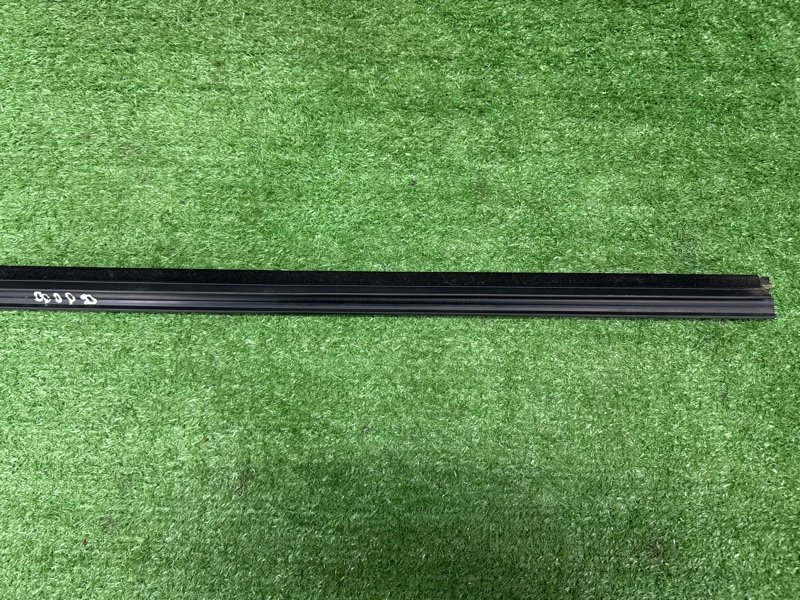 Уплотнитель стекла наружный (Бархотка) Ford Fusion