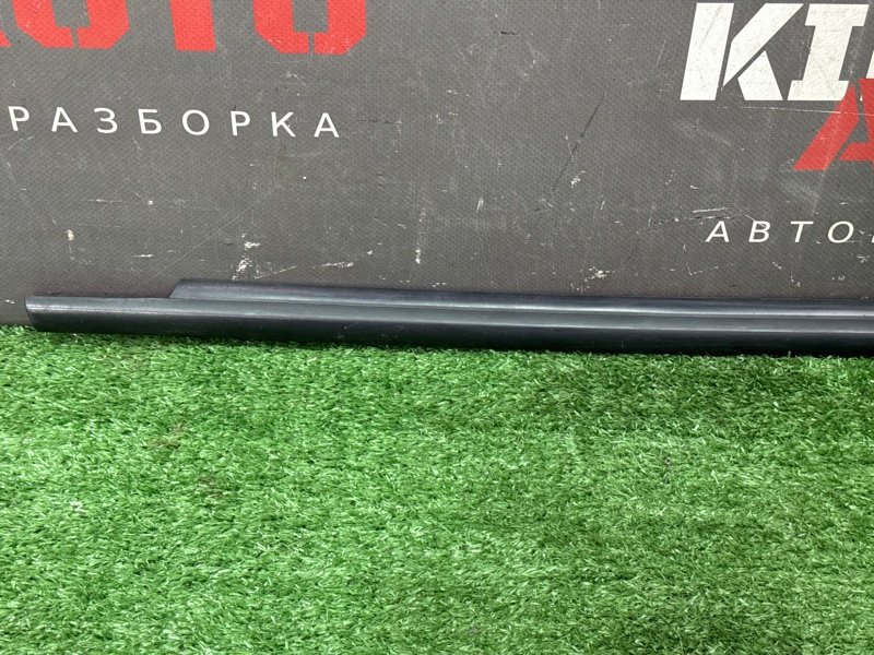 Уплотнитель стекла наружный (Бархотка) Opel Astra H